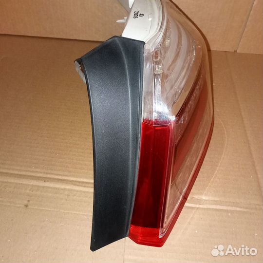 Фонарь задний правый Honda Legend KB2 33500sjaj01