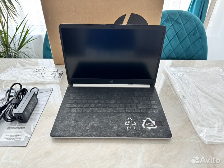 Новый ноутбук hp Ryzen 5300U 8Gb 256Gb Win 11