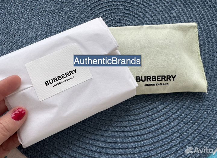 Burberry, оригинал, картходер черный, новый сезон