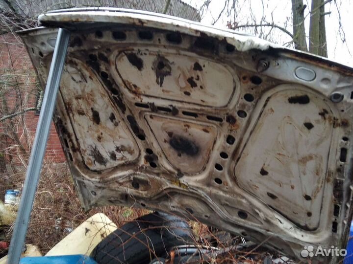 Продам капот ауди 100 с3 сигара петергоф