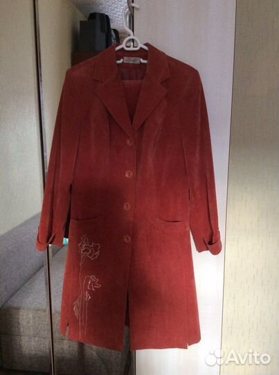 Костюм женский с брюками р.48