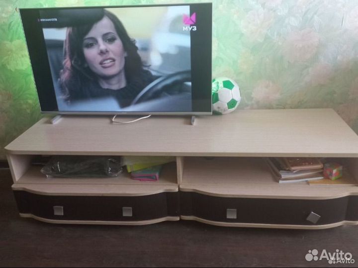 Тумба под телевизор