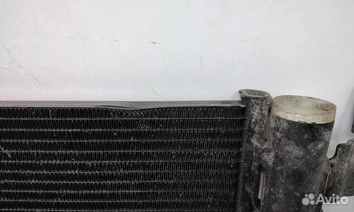 Радиатор кондиционера Audi Q7 2