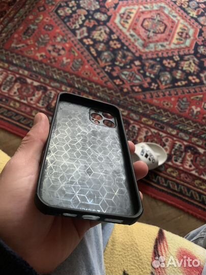 Чехол на iPhone