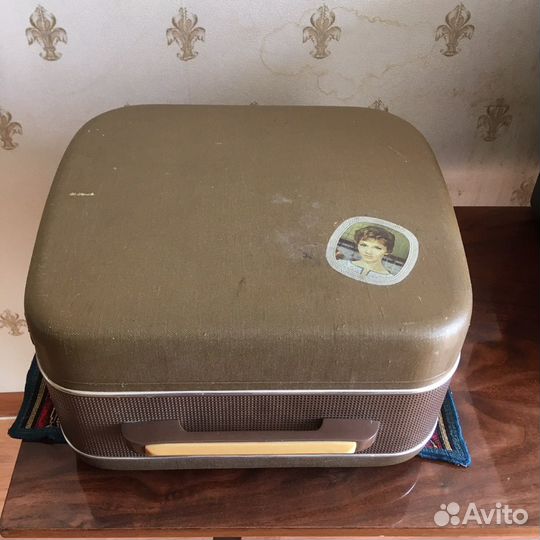 Катушечный магнитофон комета