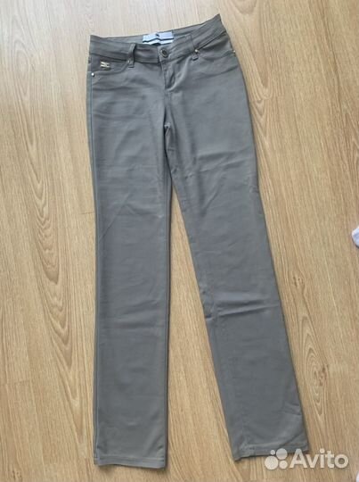 Серые брюки
