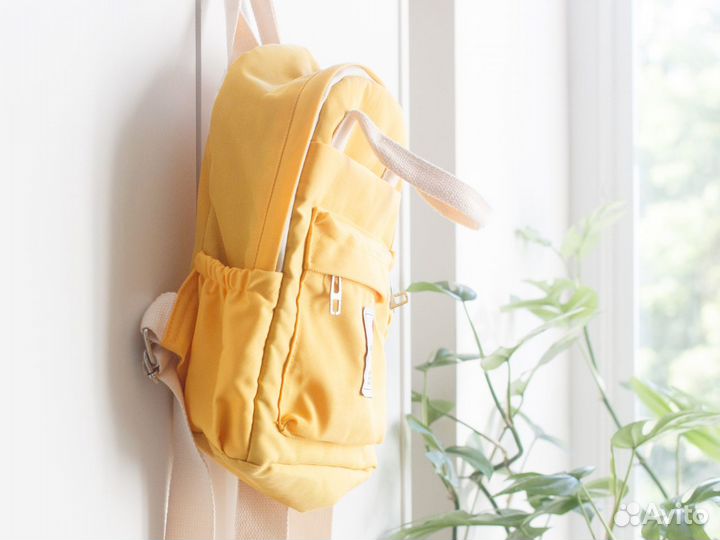 Рюкзак для девочки желтый