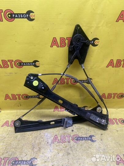 Стеклоподъемник передний правый Volkswagen Polo