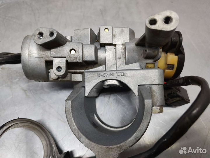 Замок зажигания Mitsubishi Lancer 7,8 CK2A