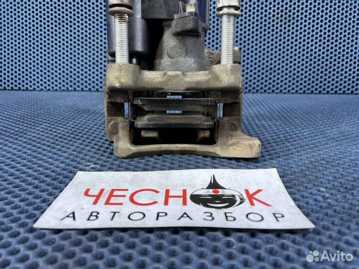 Суппорт задний левый Tiguan Passat Audi Q3