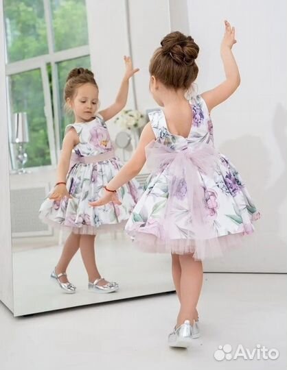 Платье для девочки праздничное