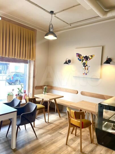 Кафе коммерческое помещение 83 м² с арендатором