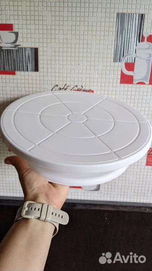 Поворотный столик для торта