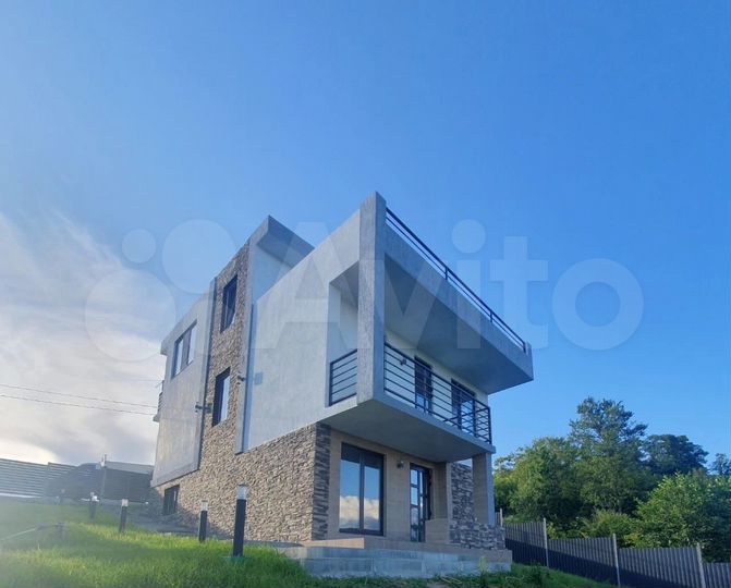 Дом 245 м² на участке 6 сот.