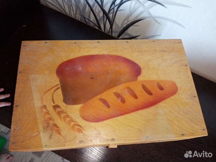 Хлебница деревянная