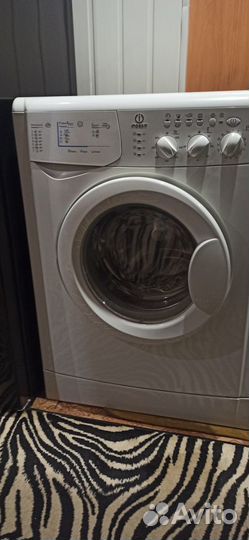 Стиральная машина бу indesit wisl85