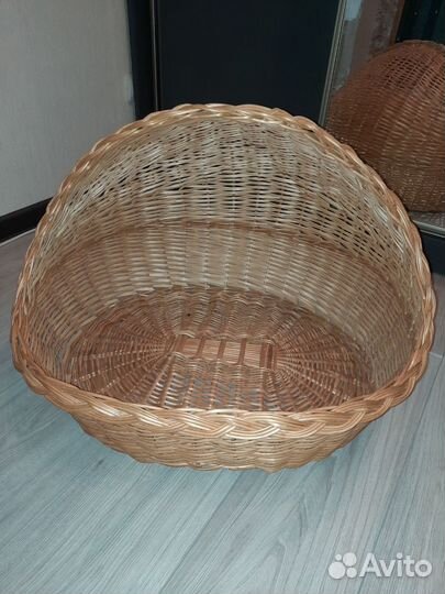 Корзина плетеная для кошки