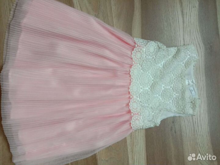 Детское нарядное платье 116