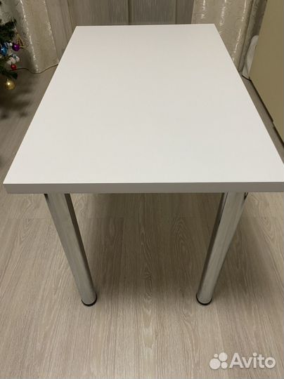 Кухонный стол