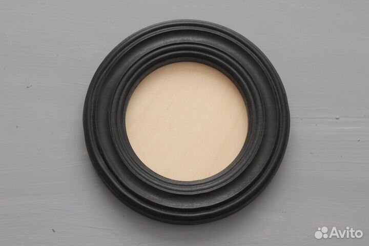 Деревянная рамка для декоративной тарелки