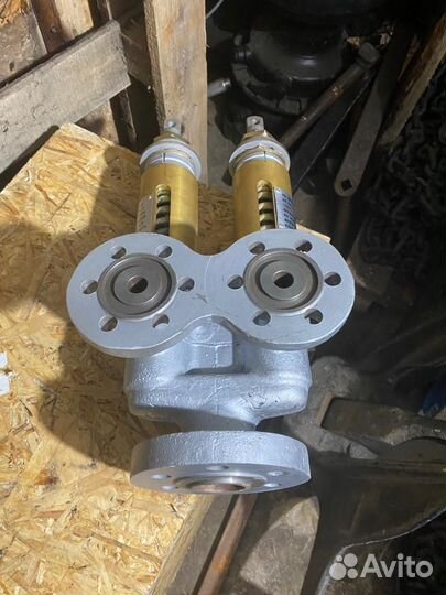 581-03.015 Клапан предохранительный ду-15х2