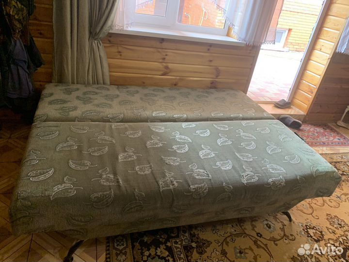 Обшивка обтягивание диванов