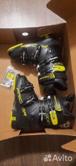 Горнолыжные ботинки детские 22.5. Палочки Fischer