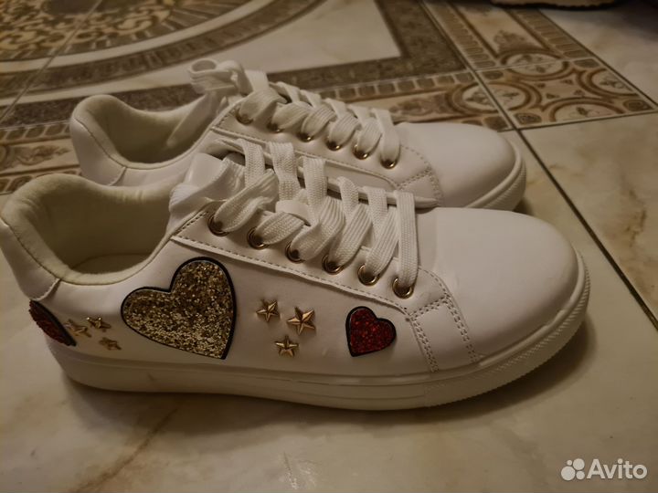 Кроссовки детские