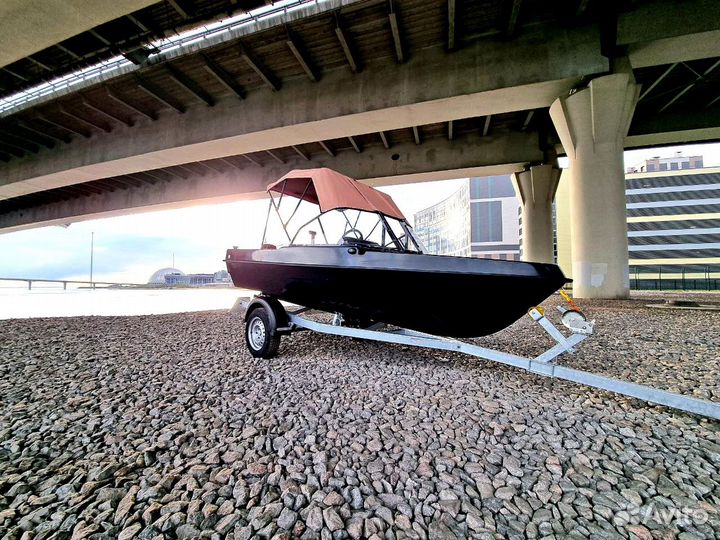 Яхты лодки катера без капитана аренда в СПБ