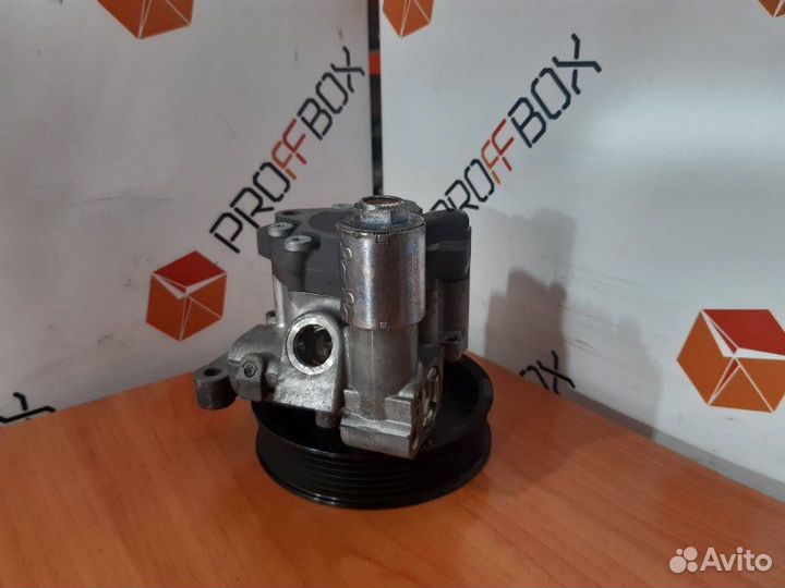 Насос гидроусилителя руля Mercedes C-Class W204