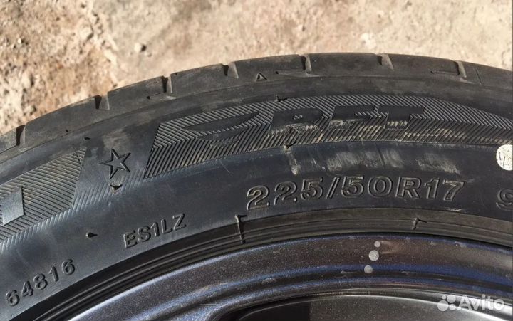 Bridgestone Potenza S001 225/50 R17