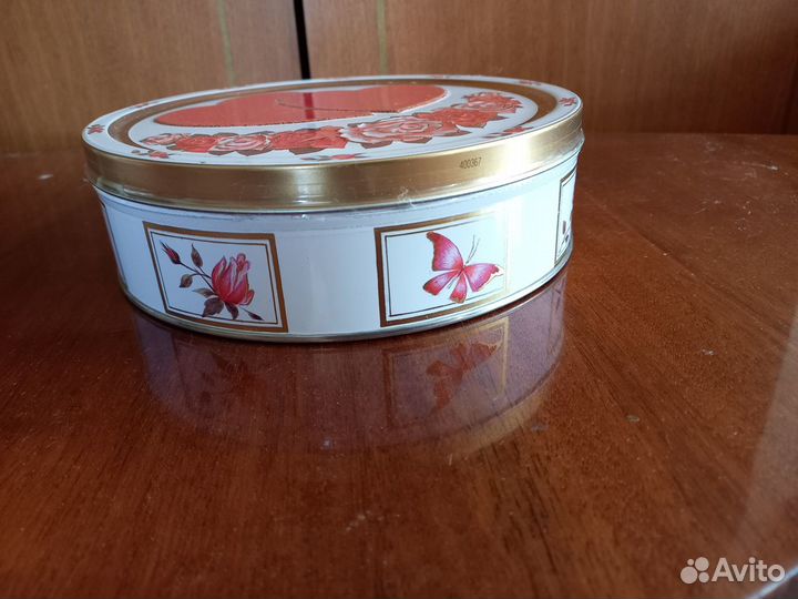 Жестяные коробки банки