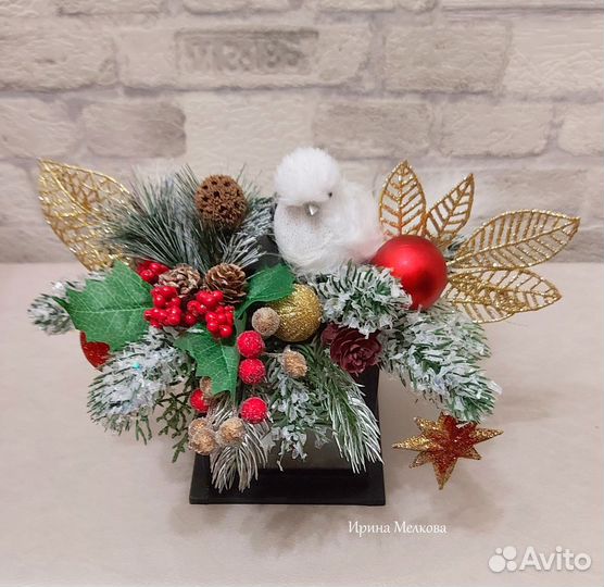 Камин декоративный новогодний