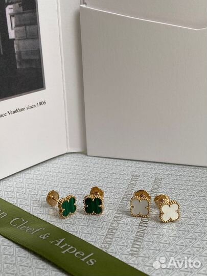 Серьги пусеты van Cleef