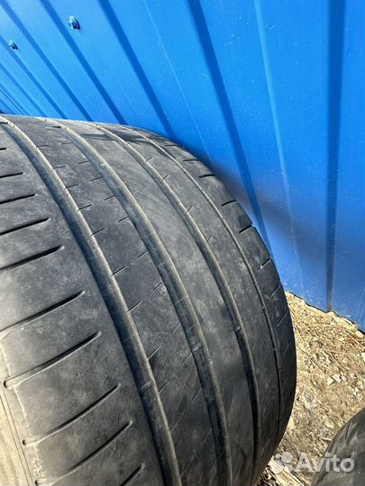 Michelin Pilot Super Sport 285/35 R21 и 325/30 R21