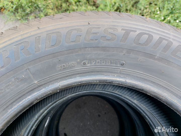 Bridgestone Ecopia EP850 215/65 R16