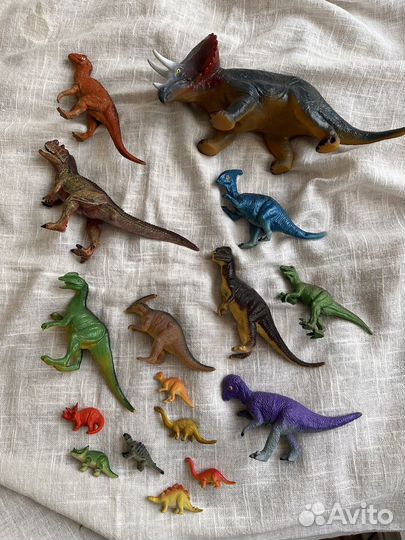 Игрушки динозавры