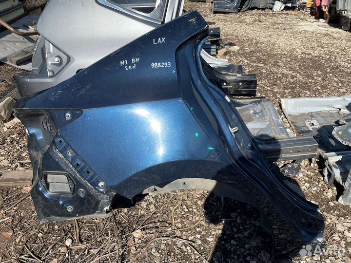 Задняя правая четверть Мазда 3 бм