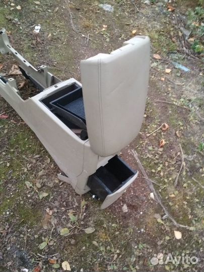 Подлокотник Ниссан Мурано z51