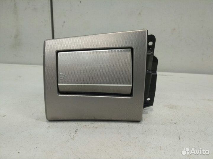 Дефлектор воздушный левый Jaguar Xf 2007-2011