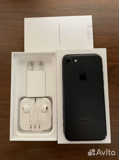 Телефон iPhone 7.32gb