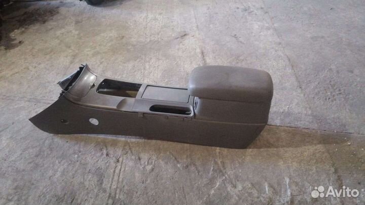 Подлокотник Mazda 6 GG мазда 6