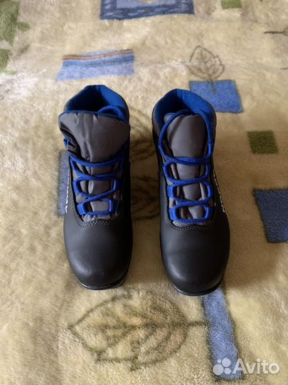 Лыжные ботинки для мальчика. Р 35