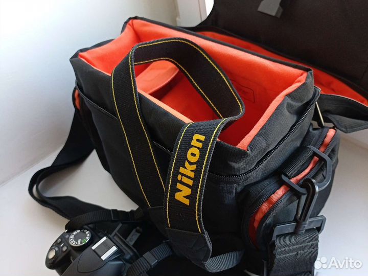 Зеркальный фотоаппарат Nikon d3100