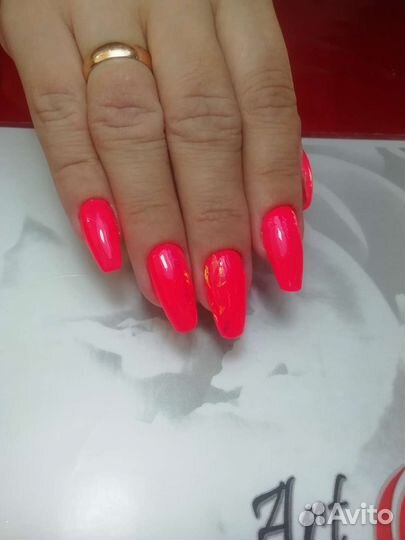 Маникюр, педикюр