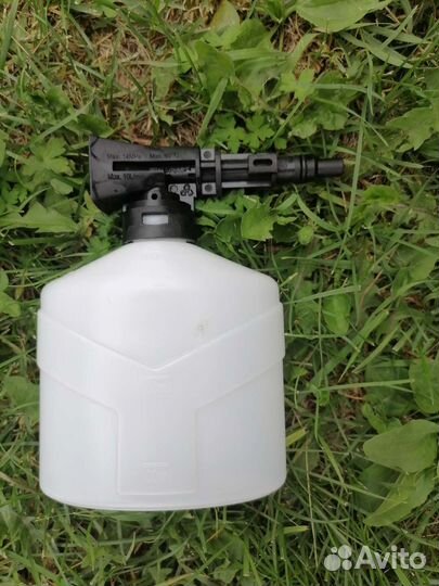 Пеногенератор для мойки высокого давления