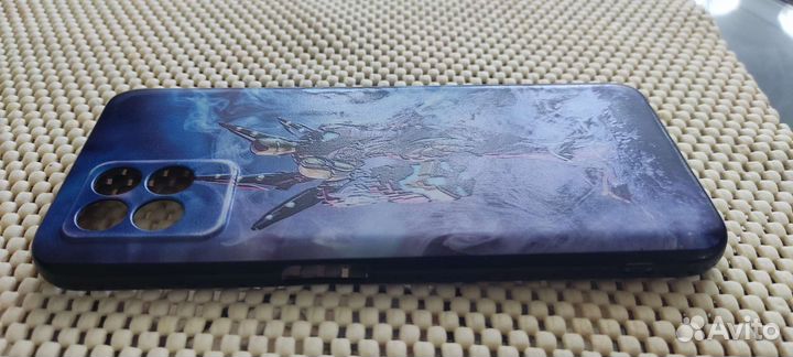 Чехлы на телефоны