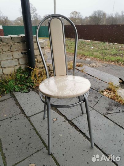 Новые стулья ваниль
