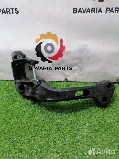 Кронштейн АКПП Bmw X3 E83 2.5 N52 2007