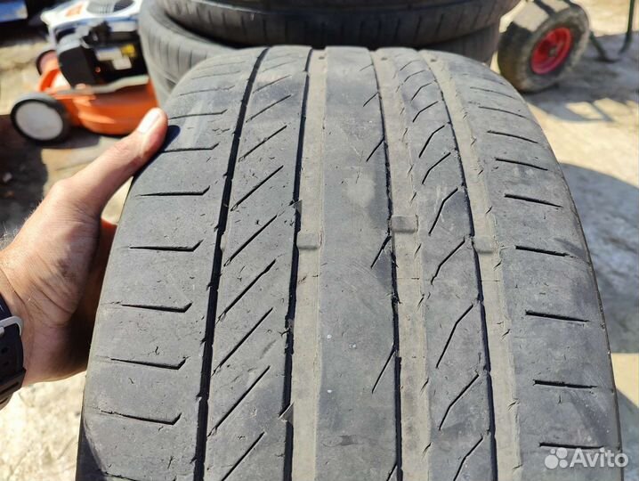 Continental ContiPremiumContact 5 265/40 R21 и 295/35 R21